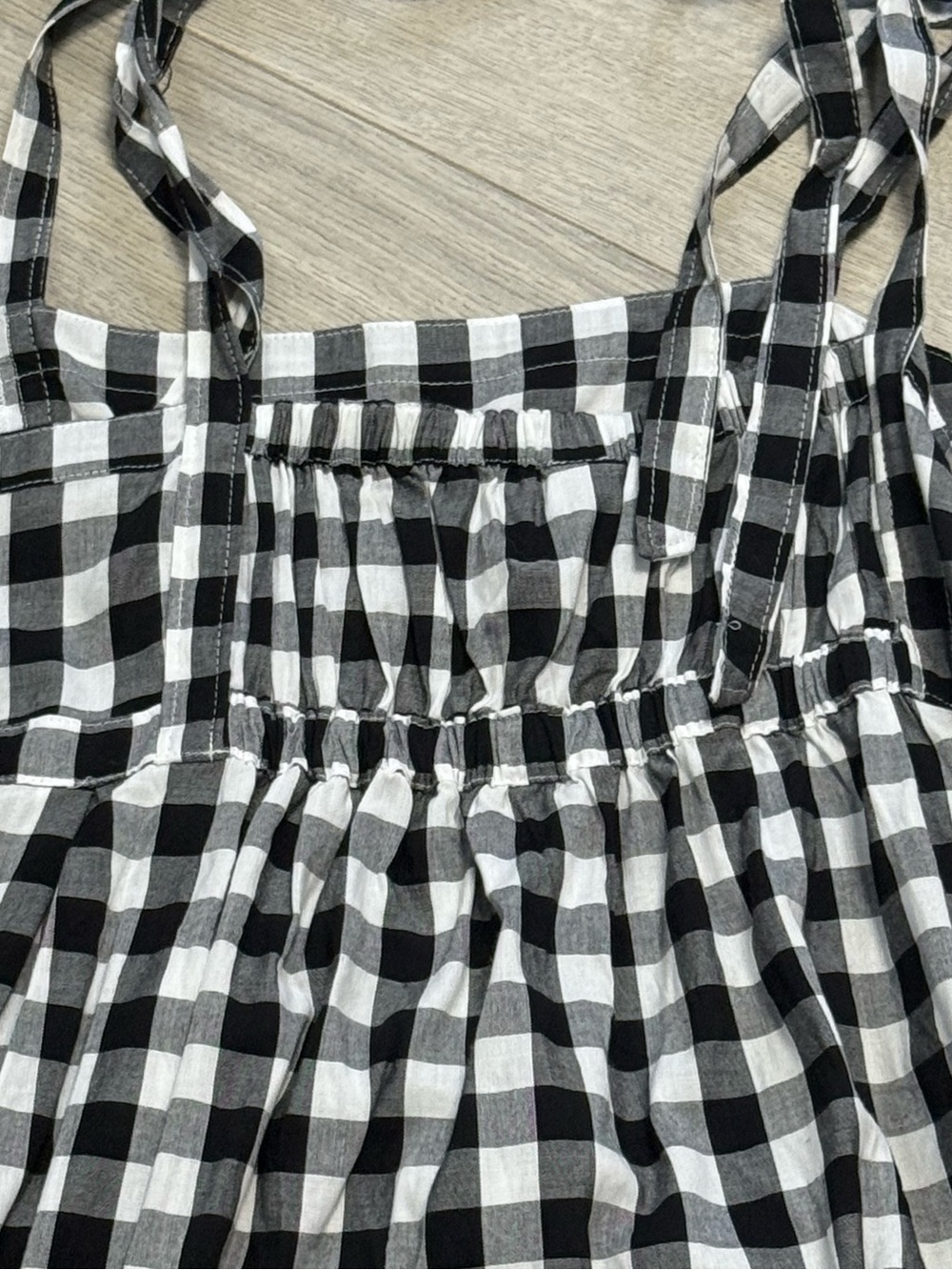 Old Navy Black & White Gingham Tie-Strap Casual Dress - Picture 10 of 10